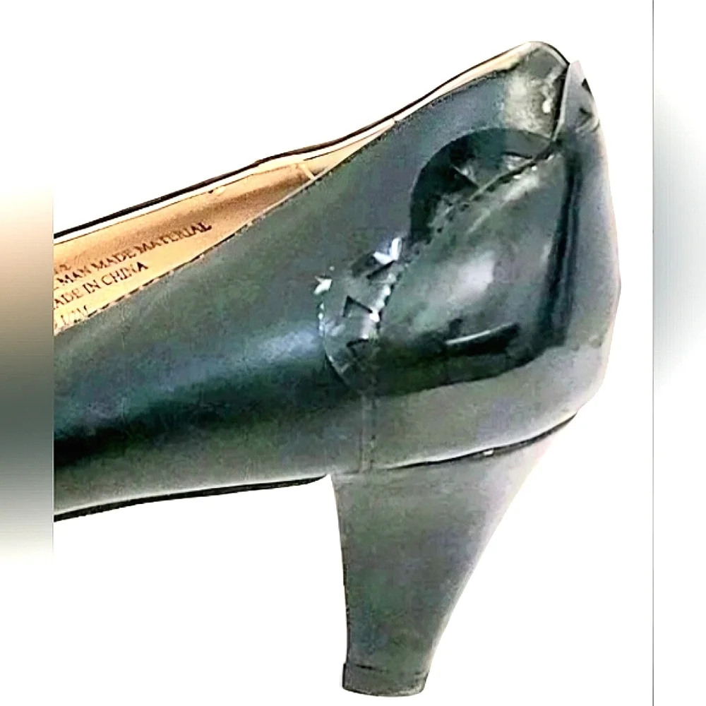 9.5 9 1/2 Comfortview Patent Leather Trim Peep Toe Heels‎ Pump 9.5M Black